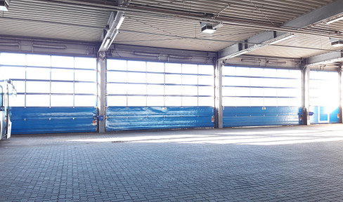 Commercial hall for rent in Wismar (also available as a partial area).