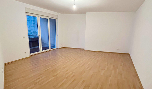 Neuwertiges 2-Zimmer Apartment nähe City Galerie mit Aufzug und TG-Stellplatz