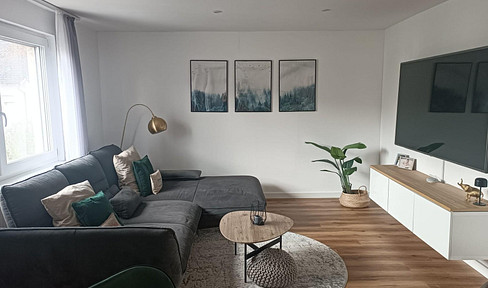 Sunny 4-room family apartment on the edge of a field – completely renovated in 2023 + potential for attic conversion.