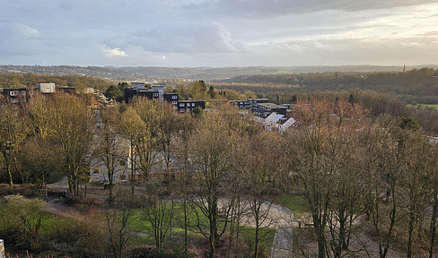 Dream view included! E.-Überruhr, sunny 57 m², available directly from the owner.