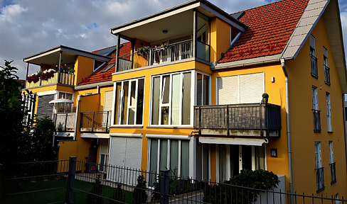 Quiet living in Haimhausen: 2-room apartment with balcony and fitted kitchen (50 m²).