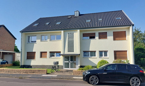 Erstbezug nach Sanierung 3-Zimmer EG-Wohnung mit Garten und Garage