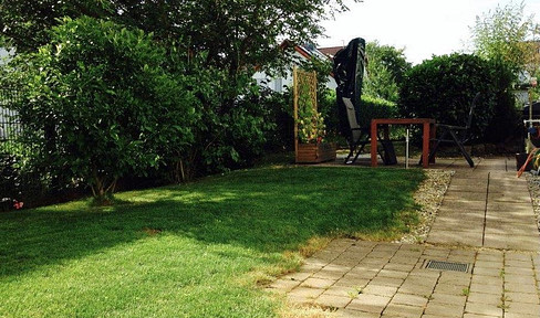 2,5-Zimmer-Wohnung mit Terrasse und Wohnung in Nürtingen