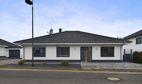 Modern single-family home in a quiet location – plenty of space for the family.