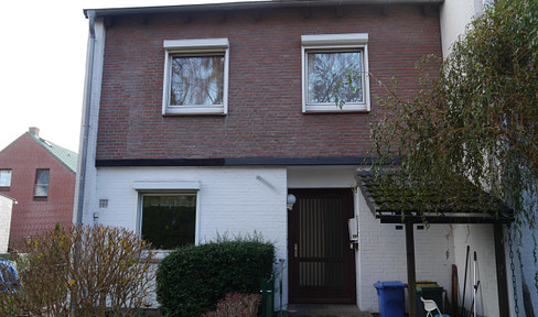 Terraced house for sale in a desirable and quiet location in Wedel!