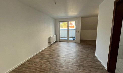 Erstbezug nach Renovierung 1.5-Zimmer Wohnung, mit Balkon und EBK
