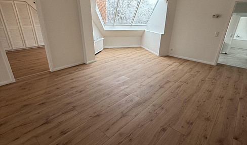 Bezugsfreies 3-Zimmer-Penthouse mit Dachterrasse – frisch saniert,
