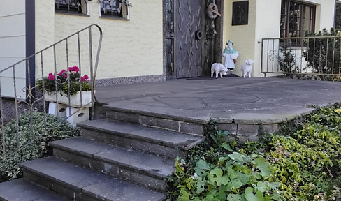 Einfamilienhaus in Stadt und Waldrand Lage von Mechernich