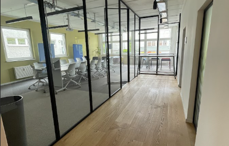 (No brokerage fees) Modern office spaces - flexible sizes.
