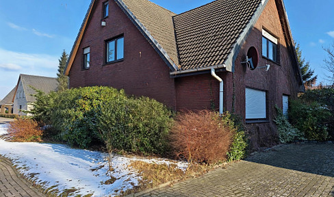 PROVISIONSFREI VON PRIVAT: Repräsentatives Raumwunder mit Einliegerwohnung & Doppelgarage