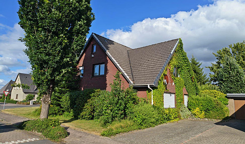 Raumwunder mit Einliegerwohnung & Doppelgarage - provisionsfrei - Erbpacht