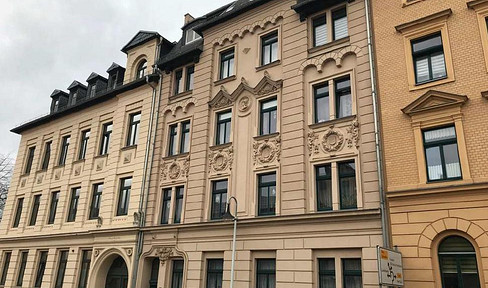 Attractive multi-family house in a desirable location in Altenburg!