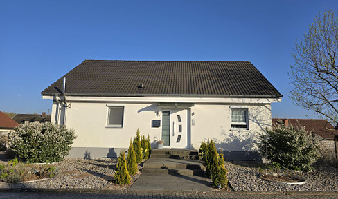 Exclusive single-family home – sold without commission, completely renovated, and energy-efficient.