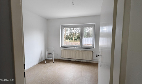 Large 4-room apartment on the ground floor, 86m2 living space and 32m2 of usable space.