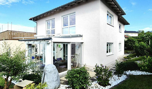 Garden apartment, living like in a bungalow.