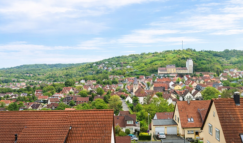 Helle 2-Zi-Wohnung mit tollem Ausblick provisionsfrei zu verkaufen