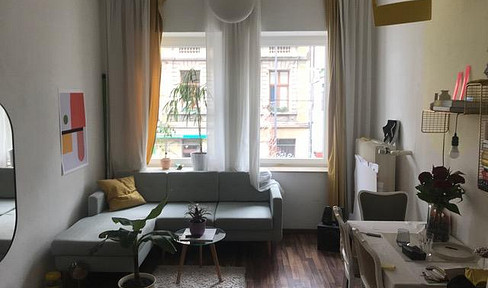 6-room apartment / 1st floor / large rooftop terrace / high ceilings / flexible layout.