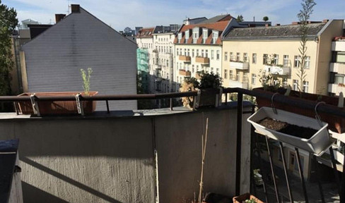 One-bedroom apartment in the center of Charlottenburg.