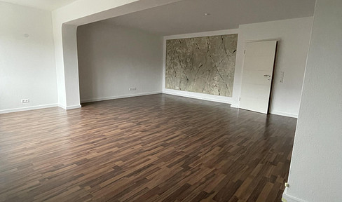 Stilvolle 4-Zi.-Whg. mit idyllischer Aussicht und moderner Ausstattung