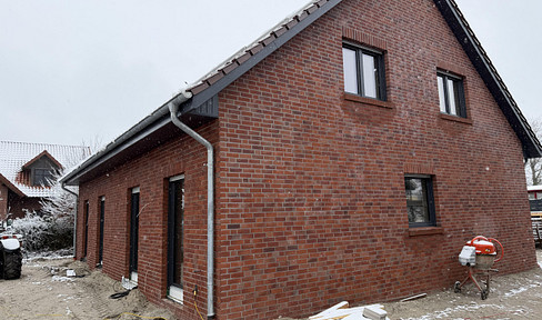 New construction: energy-efficient semi-detached house.