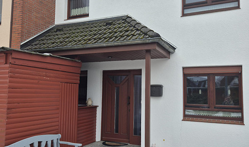 Well-maintained semi-detached house in Wiepenkathen.