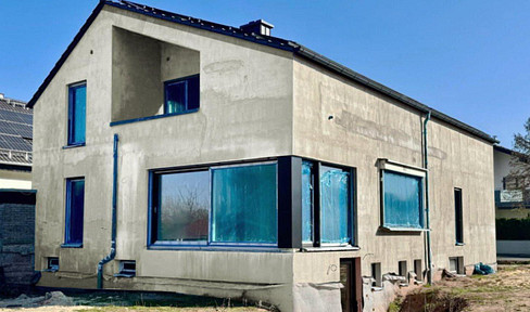 Provisionsfreies KFW55 Ausbauhaus: Architekten 2FH trifft auf 750m² Natur mit Gestaltungsmöglichkeit