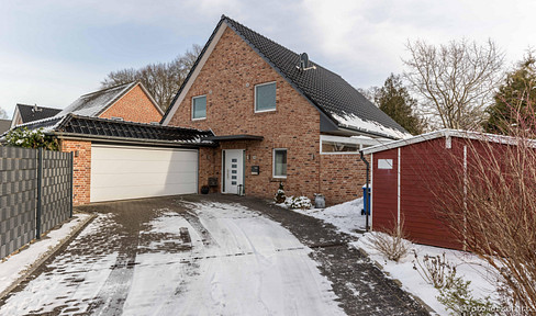 Idyllisch & modern: Gehobenes 5-Zimmer-EFH mit gepflegter Gartenanlage und Doppelgarage nahe Hamburg