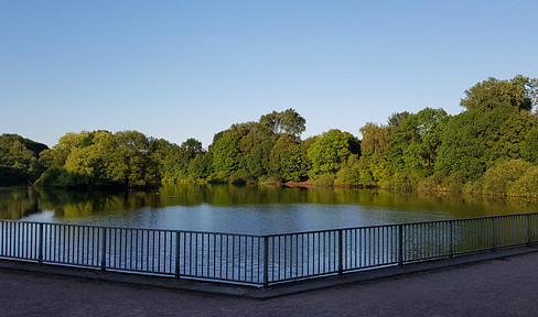 Von Privat - Schön geschnittene 3-Zimmer-Wohnung mit Loggia, EBK und TG am Appelhofweiher