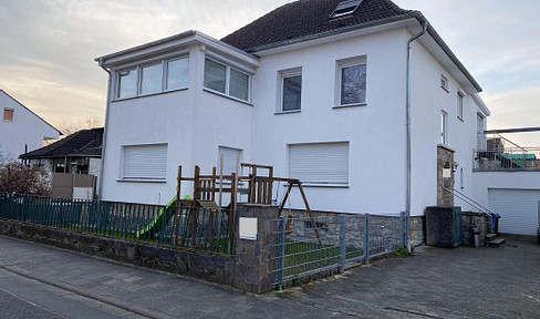 For Sale! 2 Apartments/Multi-generational house in Groß-Zimmern.