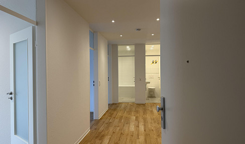 ***Erstbezug - 3 ZKB mit Balkon und Aufzug in der KA-City***