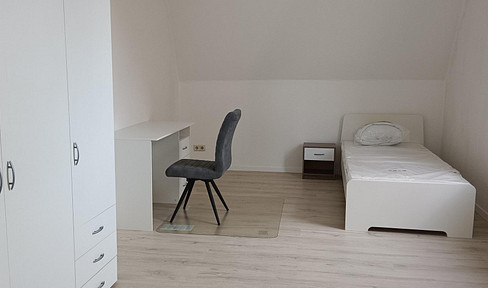 Zimmer in schöner 3er WG | möbliert und renoviert | Stadtmitte direkt am Paulusanger