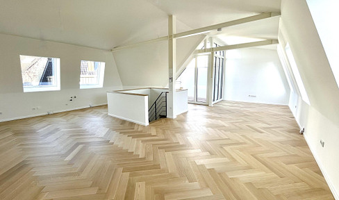 Modern construction meets classic style: Brand new, exclusive 5-room penthouse maisonette with elevator, available for the first time.