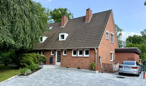 RESERVIERT! Provisionsfreie, sanierte Doppelhaushälfte mit Ausbaureserve