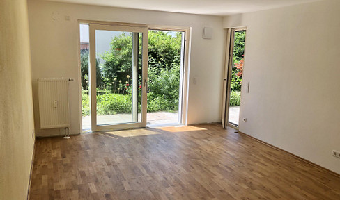 Modern 3-room apartment with garden in the LA-Wolfgangsiedlung district.
