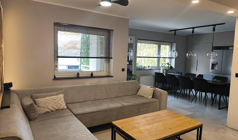 Moderne 2,5 / 3 Zimmer-Wohnung in Düsseldorf-Benrath großer Balkon & Grünfläche privat