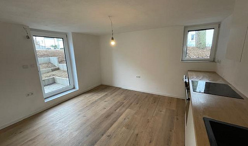 Schöne kleine 2- Zimmerwohnung mit Einbauküche