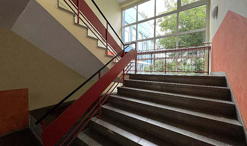 Ab sofort verfügbare Büroflächen zur Verpachtung ab 100 m² – flexibel & hell