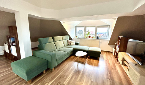 3-room attic apartment (110.54 m²) with a terrace and 2 parking spaces.