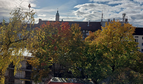 Besichtigung 24. & 25. April - Helle Maisonettewohnung mit Dachterrasse in der Innenstadt