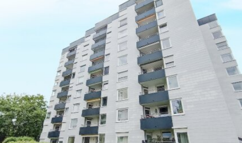 Kernsanierte 2-Zimmer Wohnung in zentraler Lage mit Einbauküche und Balkon und ebenerdiger Zugang