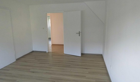 3-room apartment with a kitchen, a view, and a balcony.