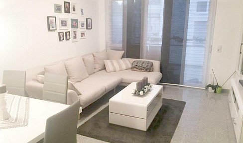 Schöne, helle  2 Zi - mit Einbauküche, Balkon und Autostellplatz in Stuttgart - Gabelberg