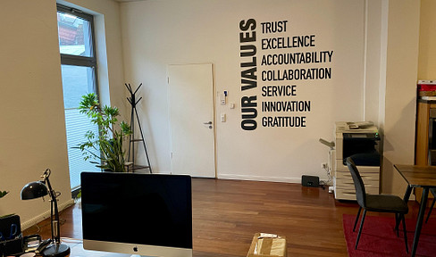 1-2 room loft office space in a prime location in the old town, including a parking space.