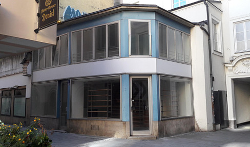 Attractive retail space for rent in the heart of Munich – 75 m² available! (Tender process)