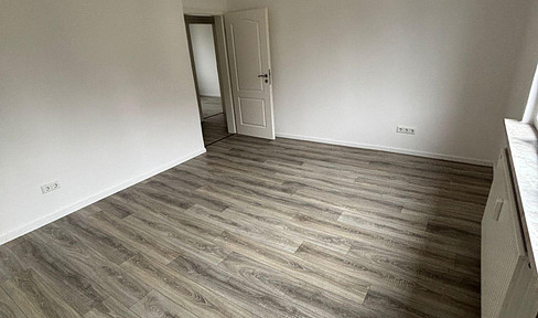 Erstbezug nach Renovierung! Helle 2-Zimmerwohnung m. gr. Wohnküche + Duschbad