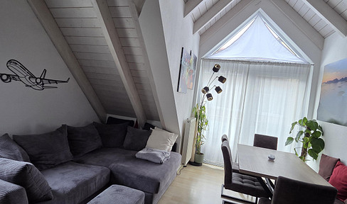 Moderne und großzügige 2,5-Zimmer-Maisonette-DG-Wohnung in Stadtmitte Stuttgart-Plieningen