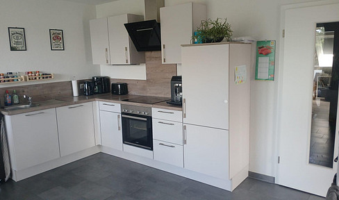 Modern 3-room apartment (75 square meters) with a balcony (built in 2019).