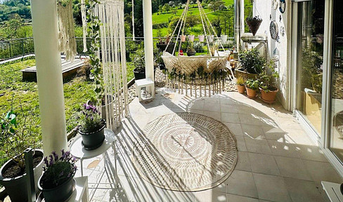 Dreamlike 4-room apartment with a huge south-facing terrace, fireplace, and unobstructed panoramic views.