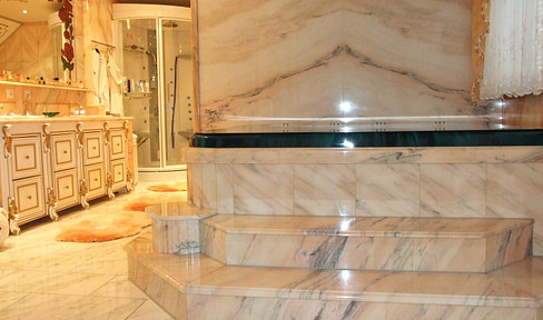 For sale by private owner. * Unique opportunity. * Stylish and exclusive apartment, 170 square meters, spread over two floors.