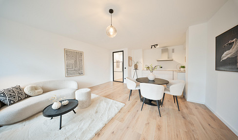 *No commission* - Stylishly renovated 2-room apartment in Bockum, near Stadtwald park, with elevator and balcony.
